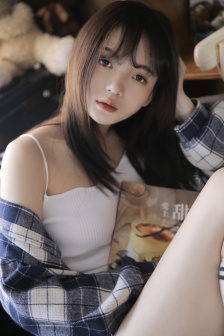 光屁股的女生内裤